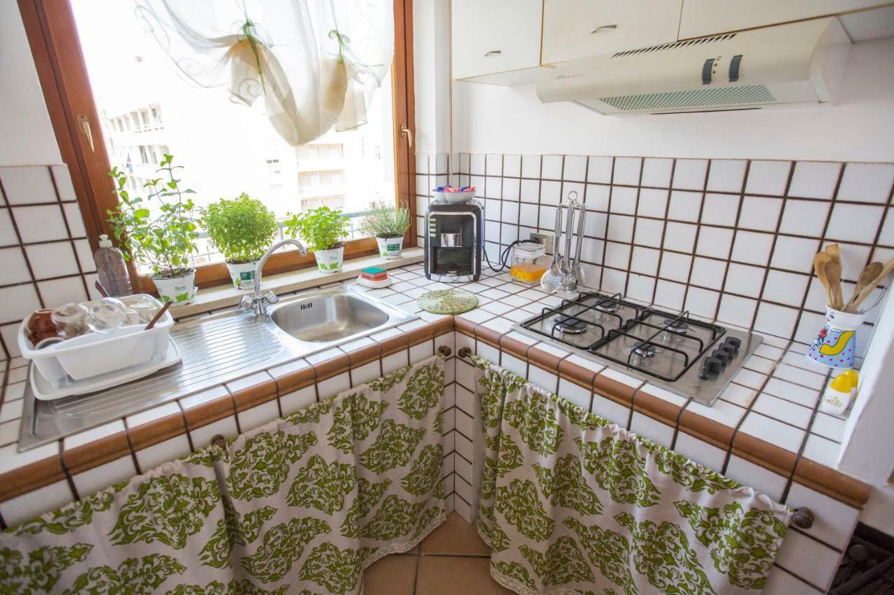 Mia Guesthouse เชฟาลู ภายนอก รูปภาพ