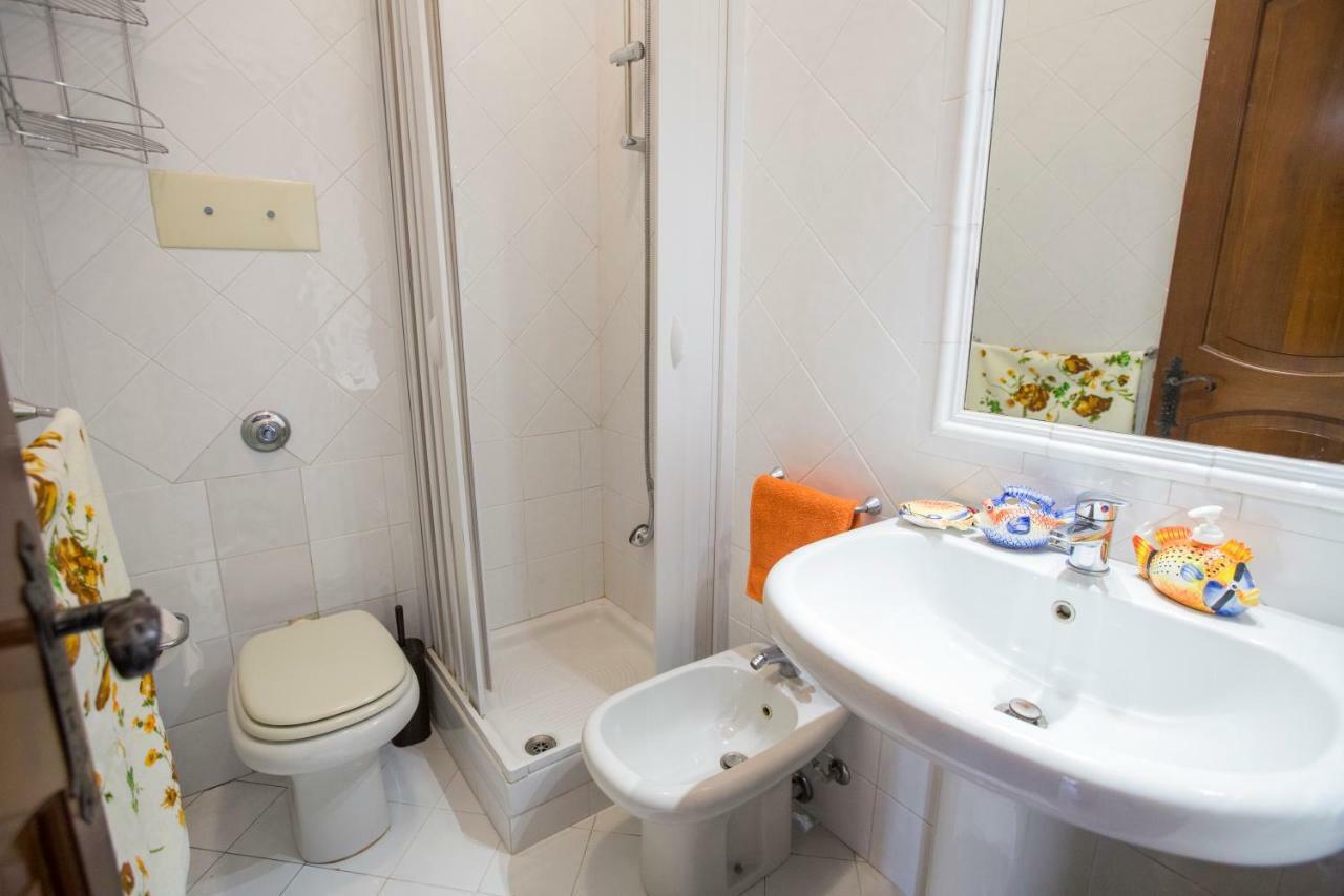 Mia Guesthouse เชฟาลู ภายนอก รูปภาพ