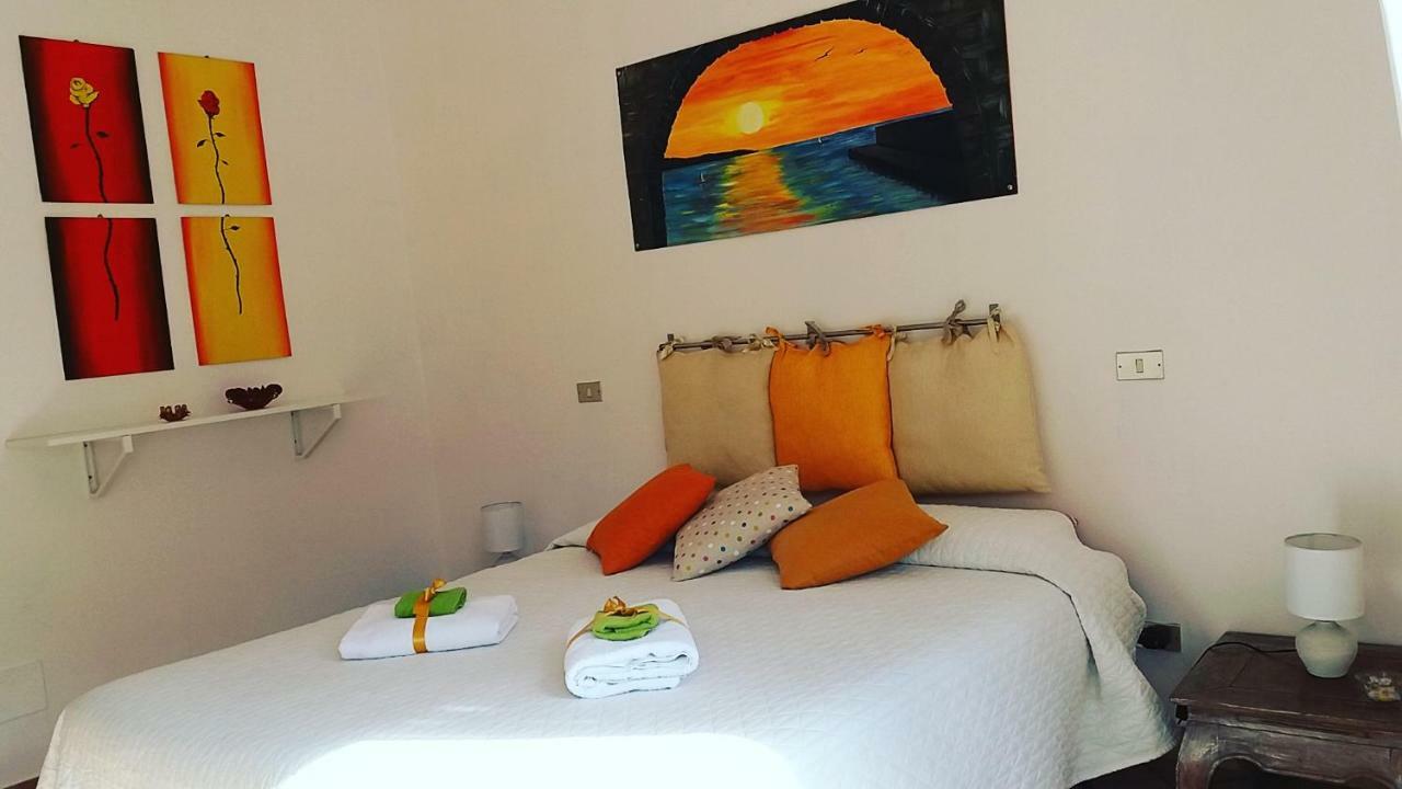 Mia Guesthouse เชฟาลู ภายนอก รูปภาพ